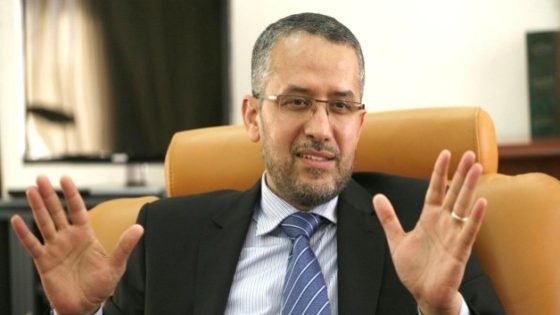 على بعد ايام قليلة ستحل السنة الجديدة ، سنحتفل جميعا بميلاد عهد جديد لجهة معطوبة نصف الولاية في مهب الريح ، تهانينا للسيد الشوباني