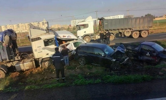الدار البيضاء.. سبعة جرحى إصابة أحدهم بليغة في حادث سير بالطريق السيار