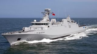 البحرية الملكية تُجهض عملية لتهريب المخدرات في عرض ساحل الحسيمة : حجز 1.5 طن من الشيرا