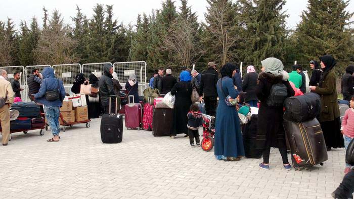 اللاجئون السوريون بتركيا يواجهون شبح الترحيل القسري - الحدث بريس
