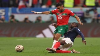 عاجل.. الجامعة تحتج على التحكيم في مباراة المغرب وفرنسا