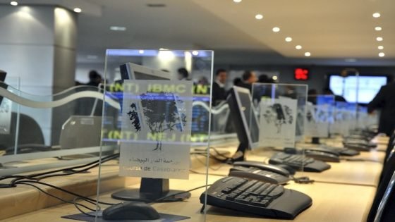 أداء قريب من التوازن في تداولات الافتتاح ببورصة الدار البيضاء