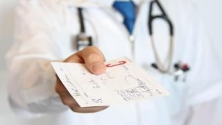 Google يفك طلاسم الوصفات الطبية