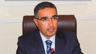 اليعقوبي يحرج الوزيرة المنصوري بإعفاء مديرة وكالة حضرية