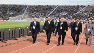 حموشي يتفقد ملعب طنجة قبل مباراة الريال والهلال