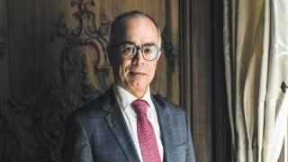 نقابات تعليمية تُقاضي بنموسى بسبب توقيفات المتعاقدين