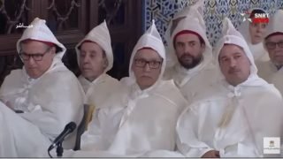 ما السر وراء تغير ملامح أخنوش خلال الدروس الحسنية؟