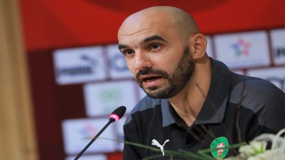 الركراكي يكشف عن مفاجآت في قائمة أسود الأطلس لمباراتي ليبيريا وبوركينا فاسو