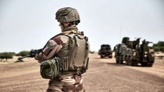 فرنسا تقرر سحب قواتها من النيجر