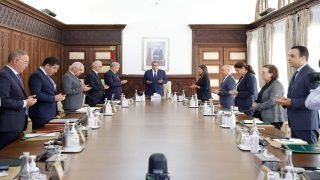 الحكومة ملتزمة بإعادة بناء المناطق المتضررة من الزلزال