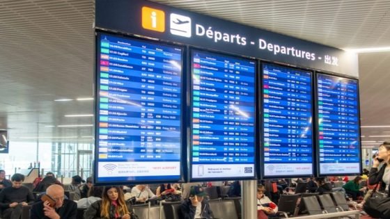 الإضراب يلغي 40 في المائة من الرحلات بباريس أورلي الجمعة المقبل بفرنسا