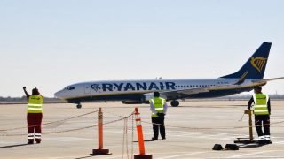 بسبب هبوب رياح قوية.. توقف حركة الطيران بمطار محمد الخامس