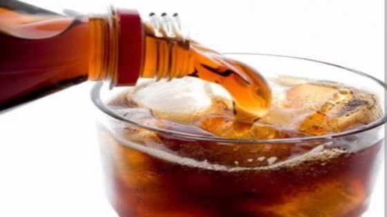 أبحاث .. هل تعتبر المشروبات الغازية “بوابة تعاطي المخدرات”؟