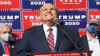 الحكم على محامي ترامب الشخصي السابق بدفع 148 مليون دولار في قضية تشهير