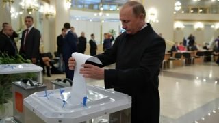 بوتين يترشح لرئاسيات روسيا 2024