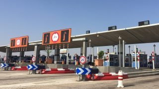 الطرق السيارة.. هذه حقيقة الزيادة في أسعار محطات الأداء