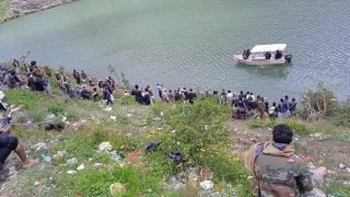 مصرع شقيقتين غرقا إثر سقوط سيارة بسد أسمير في المضيق