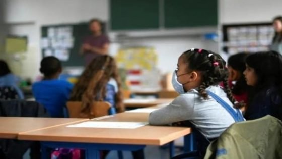 التلميذ في مفترق الطرق بين: تمديد لا يتجاوز أسبوعا أو الحرمان من ولوج معاهد داخل وخارج المملكة