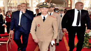 ولي العهد الأمير مولاي الحسن يترأس بالقنيطرة حفل تخرج الفوج 24 للسلك العالي للدفاع والفوج 58 لسلك الأركان