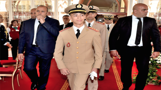 ولي العهد الأمير مولاي الحسن يترأس بالقنيطرة حفل تخرج الفوج 24 للسلك العالي للدفاع والفوج 58 لسلك الأركان