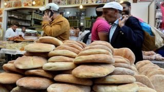 أسعار الخبز تجمع لفتيت وصديقي بأرباب المخابز