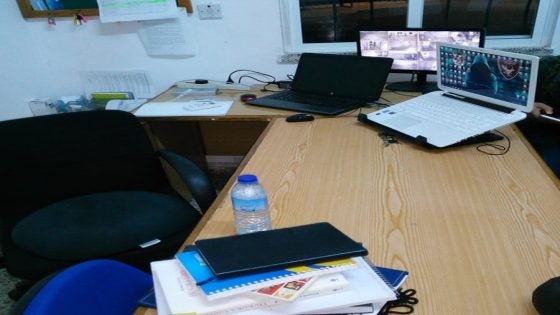 الموظفون الأشباح” يدفعون عمدة الدار البيضاء إلى تفعيل “البوانتاج”