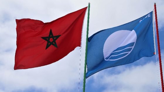 الداخلة..رفع “اللواء الأزرق” بشاطئ أم لبوير للمرة ال11 على التوالي