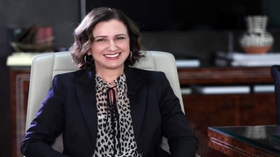 وزيرة السياحة عمور : إحداث المجلس الوطني للصناعة التقليدية سيعطي دفعة قوية للقطاع