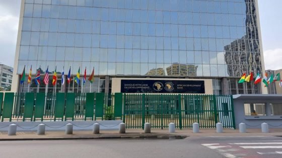 التوقيع على أربع اتفاقيات تمويل تزيد قيمتها عن 6 مليار درهم