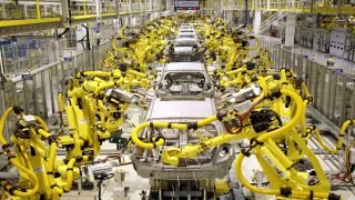 المغرب يفرض نفسه كوجهة رائدة لشركة “ستيلانتيس” لصناعة السيارات