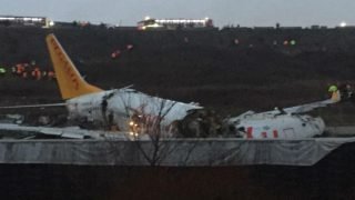 18 قتيـ ـلاً في تحطّم طائرة نيبالية… والطيار الناجي الوحيد