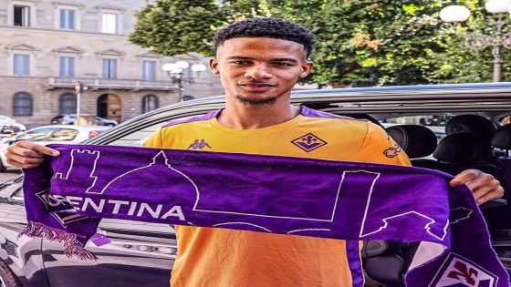 رسميا.. الدولي المغربي أمير ريتشاردسون ينتقل إلى فيورونتينا الإيطالي