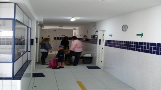 الوكالة القضائية للمملكة المغربية تحذر من إفراغ المستشفيات العمومية بسبب استقالات الأطباء