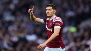 ريال سوسيداد يسعى لاستعارة نايف أكرد في اللحظات الأخيرة من سوق الانتقالات