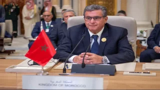 رئيس الحكومة عزيز أخنوش يصل إلى بكين لتمثيل جلالة الملك في قمة منتدى التعاون الصيني الإفريقي