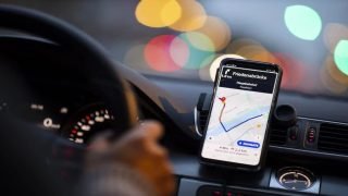 وزير النقل يفتح باب الاستثمار في النقل الذكي مع شروط صارمة