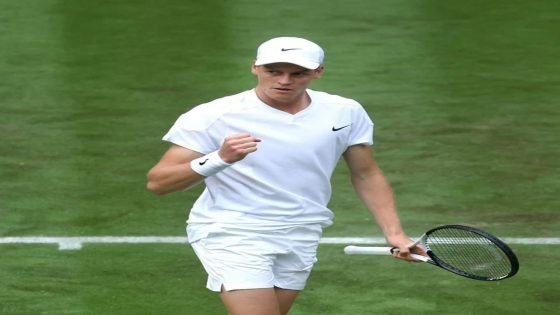 يانيك سينر يضمن صدارة التصنيف العالمي للتنس في نهاية العام: إنجاز تاريخي للإيطالي الشاب