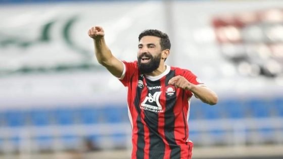 المغربي محمد فوزير يتعرض لإصابة بقطع في الرباط الصليبي في نادي الرائد