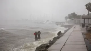 أزيد من 3 ملايين منزل دون كهرباء بعد مرور إعصار “ميلتون” بالولايات المتحدة