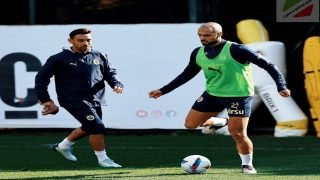 وعكة صحية تُبعد سفيان أمرابط عن مواجهة فنربخشة وسلافيا براغ