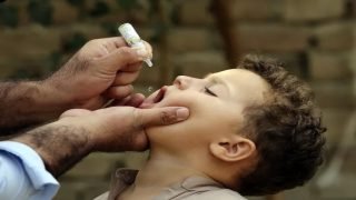 فيروس شلل الأطفال يثير القلق في أوروبا بعد اكتشافه في مياه الصرف الصحي