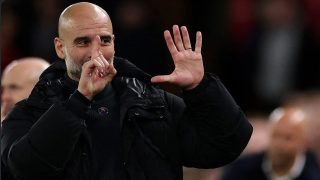 “غوارديولا يرد على انتقادات جماهير ليفربول بعد الخسارة ومطالبتها له بالرحيل”