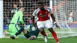 أرسنال يكتسح موناكو بثلاثية نظيفة ويصعد إلى المركز الثالث في دوري الأبطال