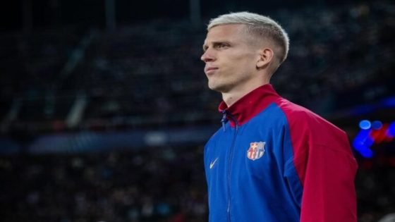 الليغا الإسبانية تزيل الاعب داني أولمو من قائمة المسجلين في برشلونة