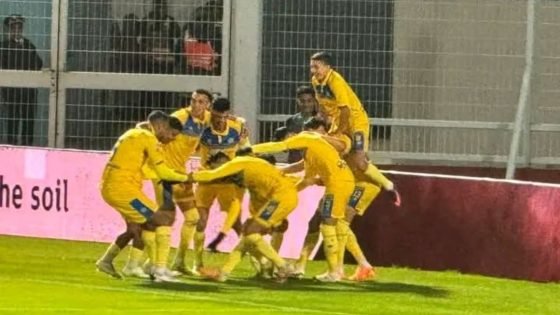 نهضة الزمامرة يواصل تألقه بثنائية في مرمى حسنية أكادير