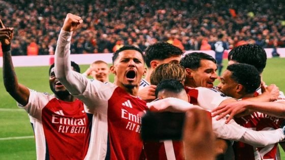 “تعادلات المتصدرين تمنح أرسنال فرصة ذهبية في سباق الدوري الإنجليزي”