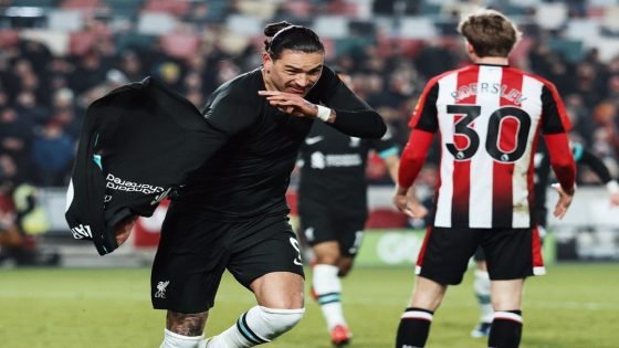 نونيز يقود ليفربول لفوز مثير ويعيد الفريق إلى طريق الانتصارات