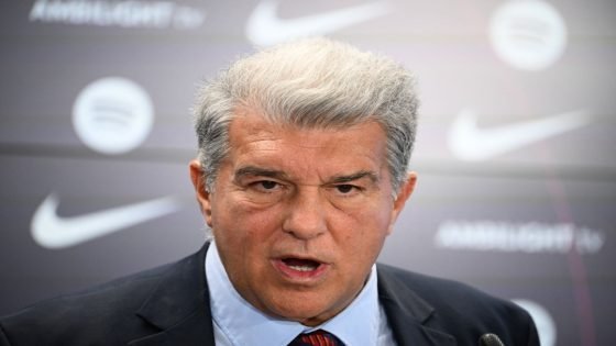 لابورتا: التحكيم وصمة عار وما حدث أمام خيتافي فضيحة