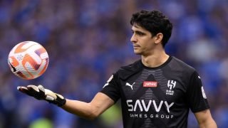 ياسين بونو يتألق في الدوري السعودي ويحصد جائزة أفضل تصدٍ في الجولة 15