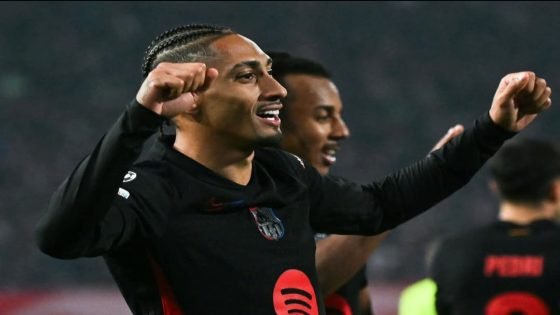 برشلونة ينتصر في ملحمة كروية مثيرة أمام بنفيكا البرتغالي